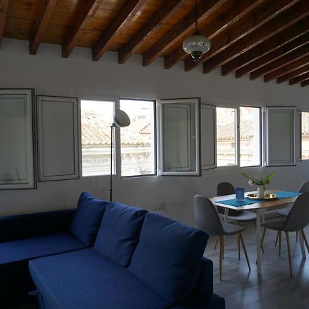 Apartamentos Mediterranea Centro Малага Экстерьер фото