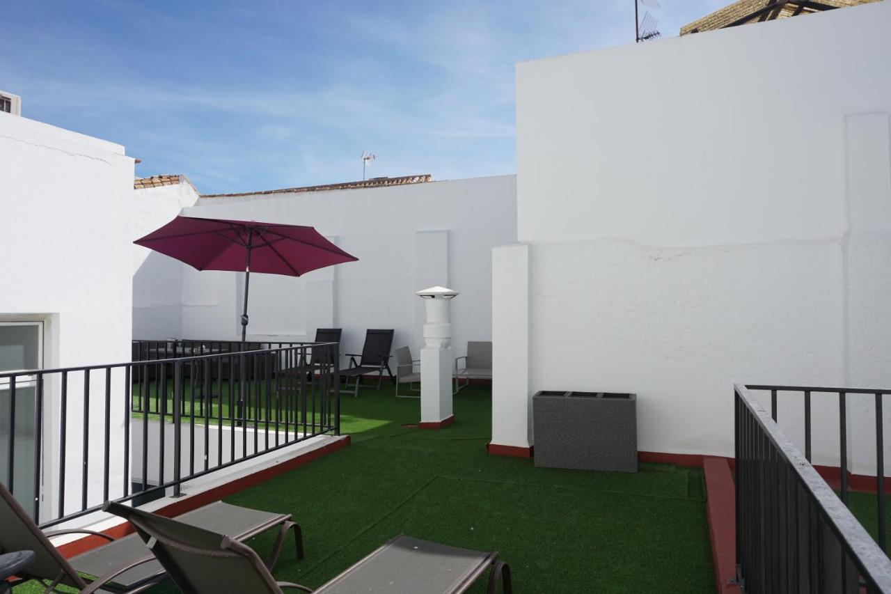 Apartamentos Mediterranea Centro Малага Экстерьер фото