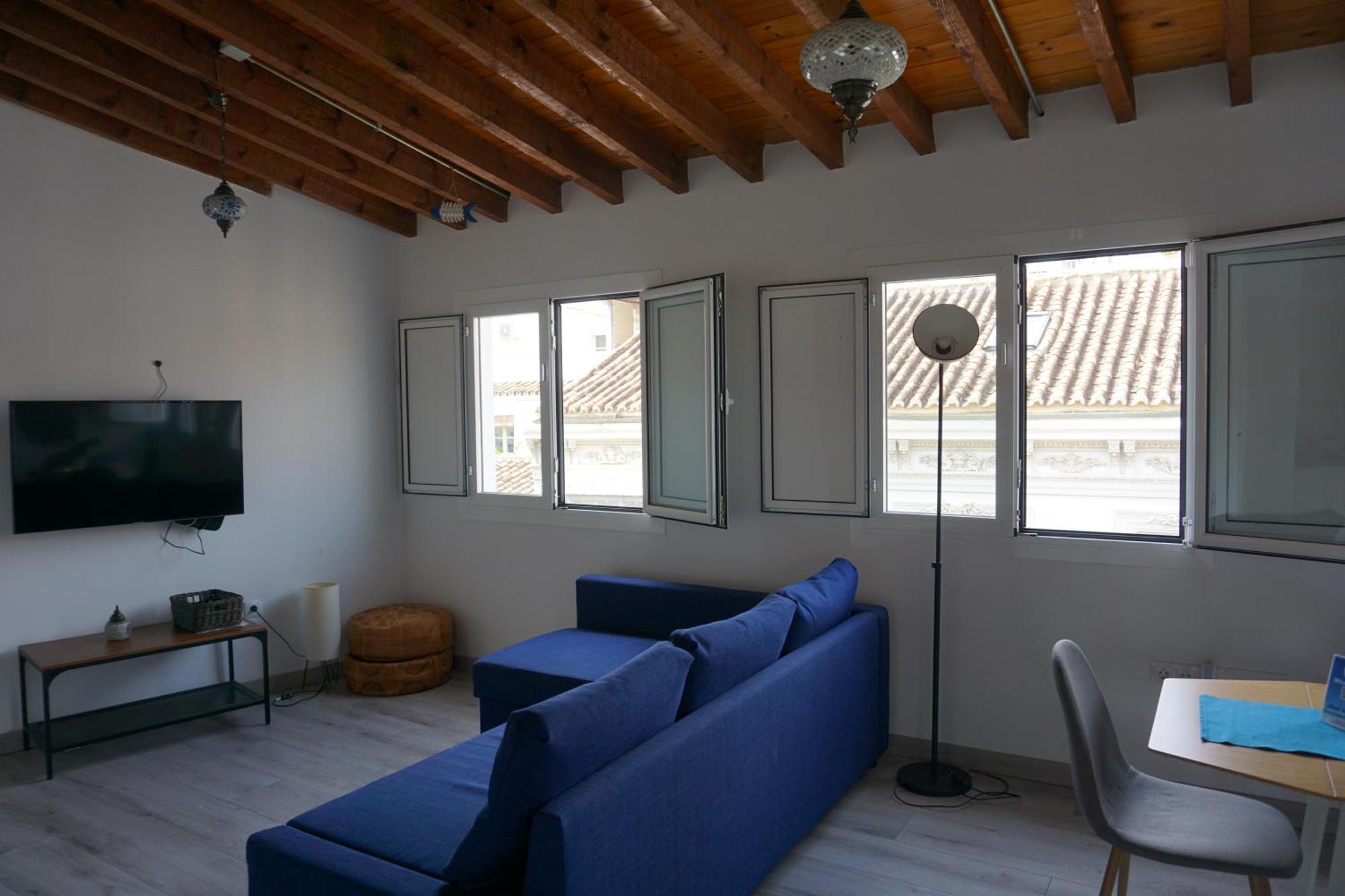 Apartamentos Mediterranea Centro Малага Экстерьер фото
