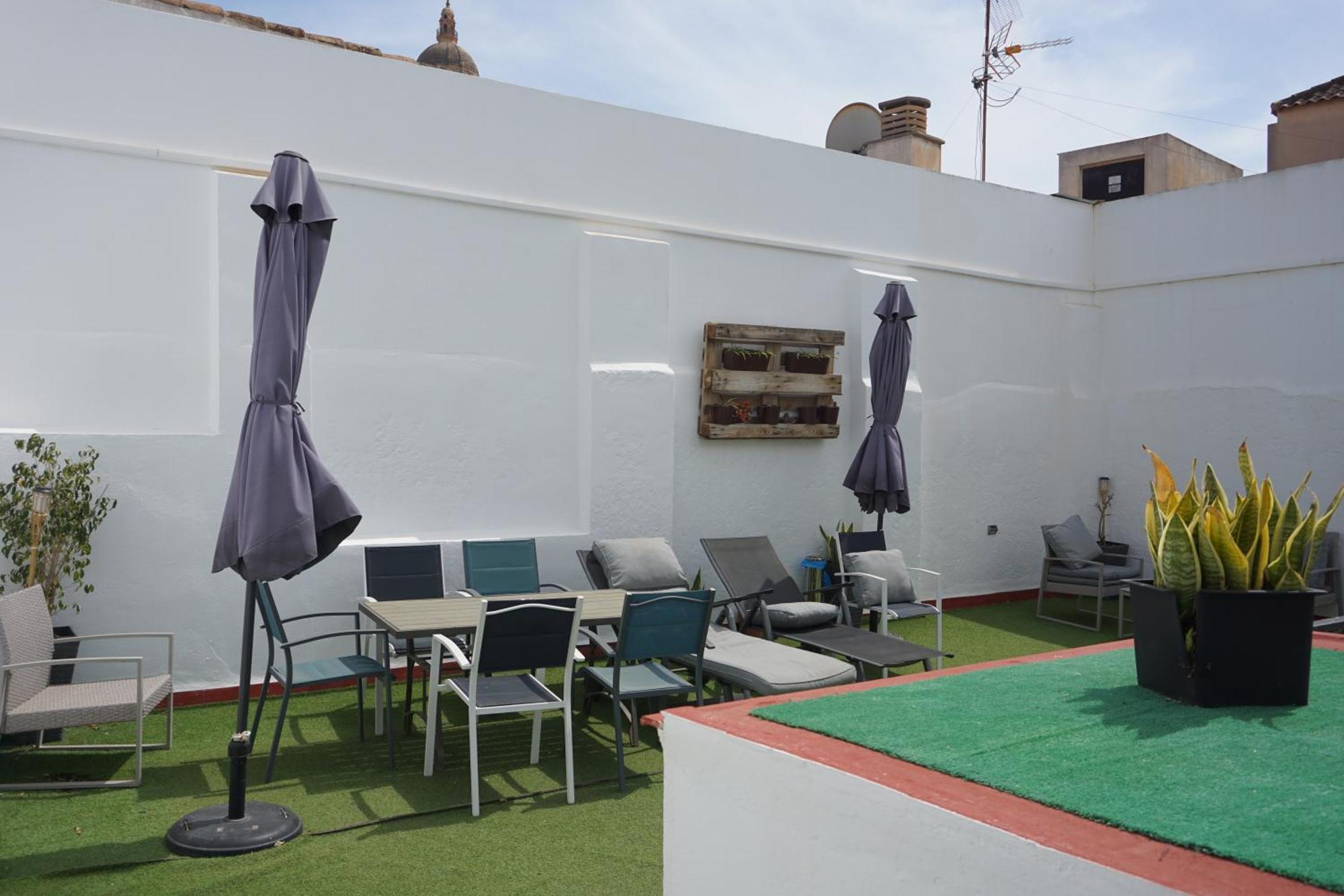 Apartamentos Mediterranea Centro Малага Экстерьер фото