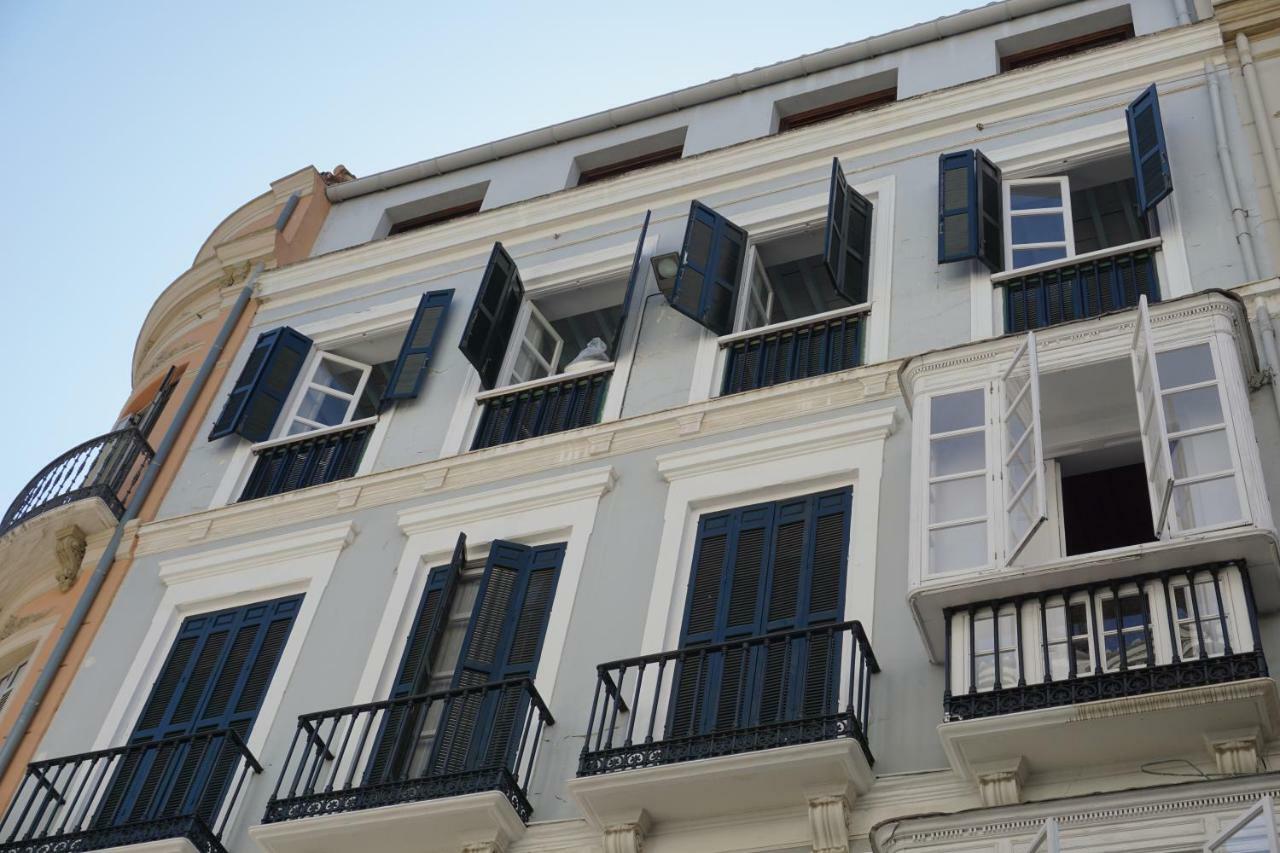 Apartamentos Mediterranea Centro Малага Экстерьер фото