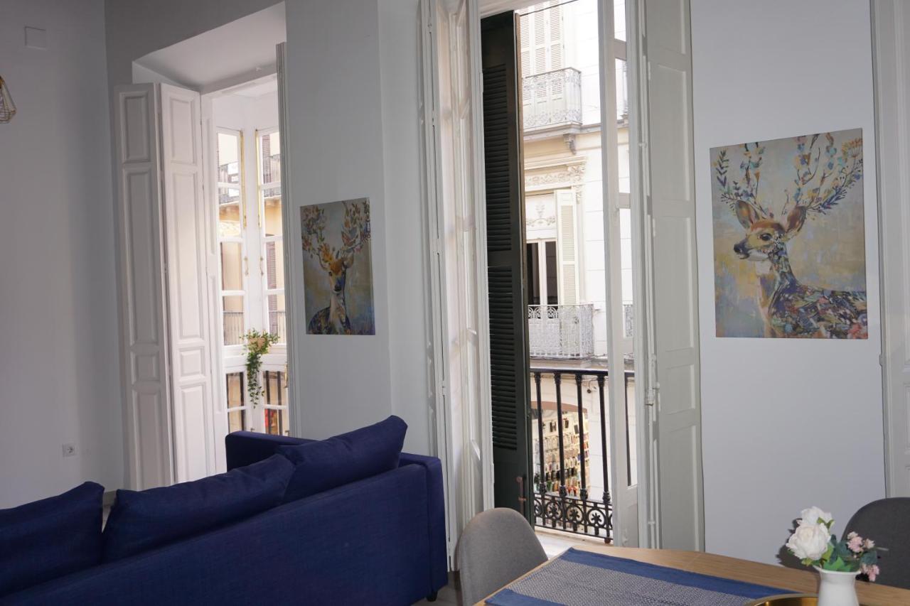 Apartamentos Mediterranea Centro Малага Экстерьер фото