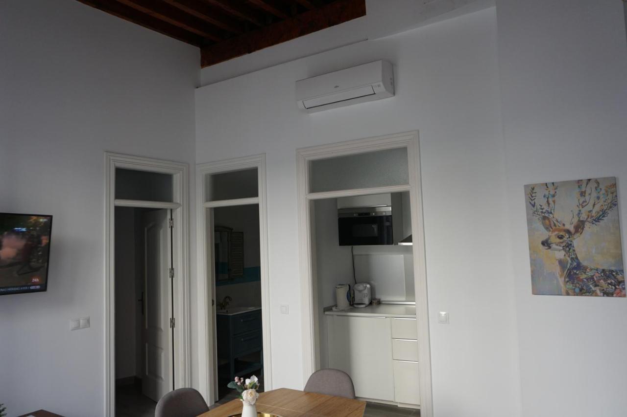 Apartamentos Mediterranea Centro Малага Экстерьер фото