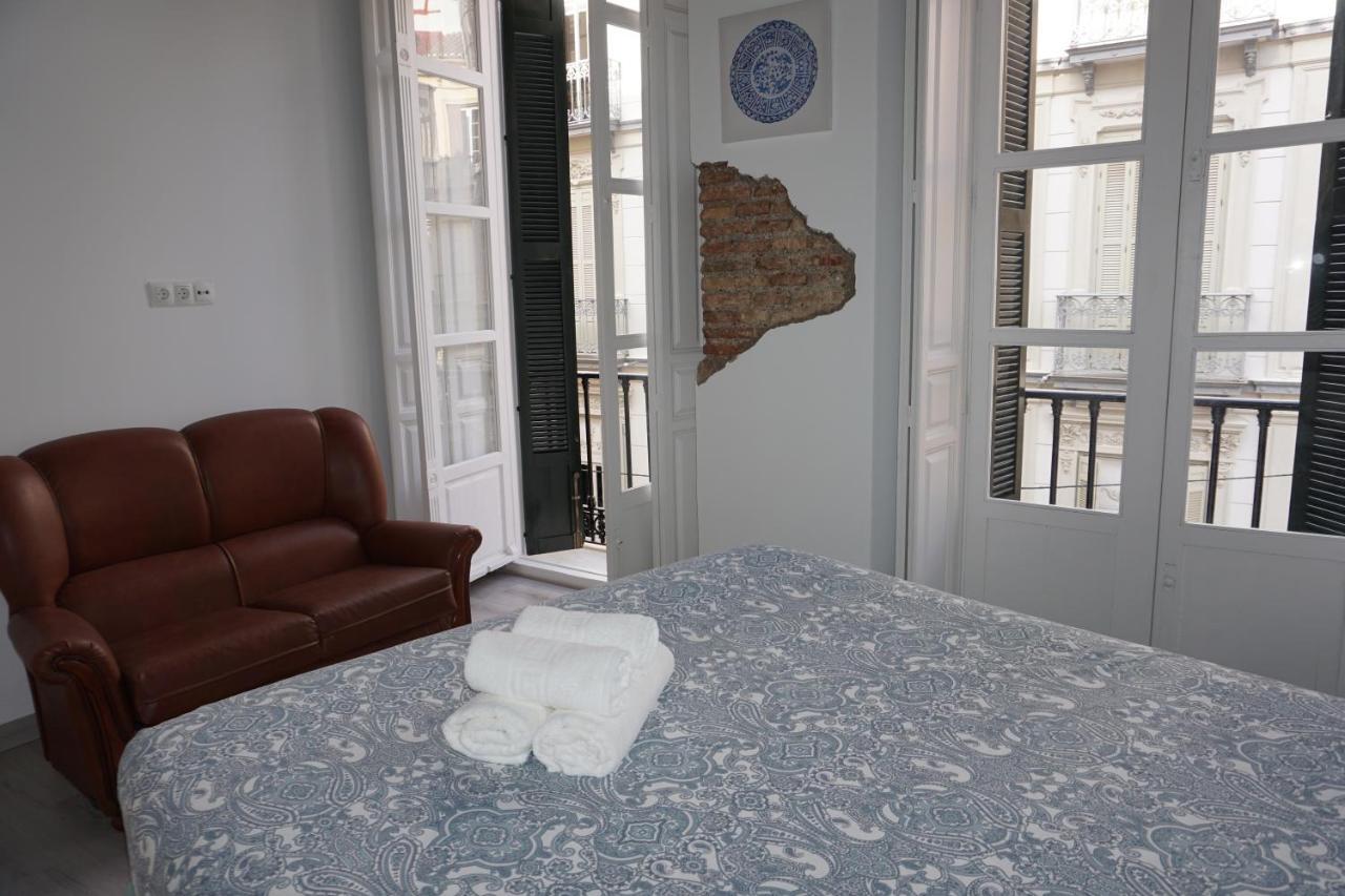 Apartamentos Mediterranea Centro Малага Экстерьер фото