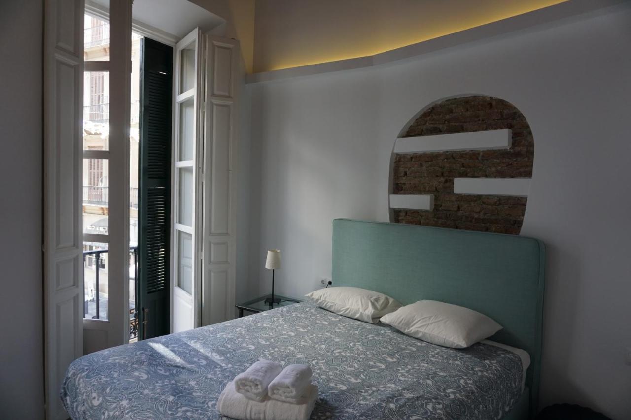 Apartamentos Mediterranea Centro Малага Экстерьер фото