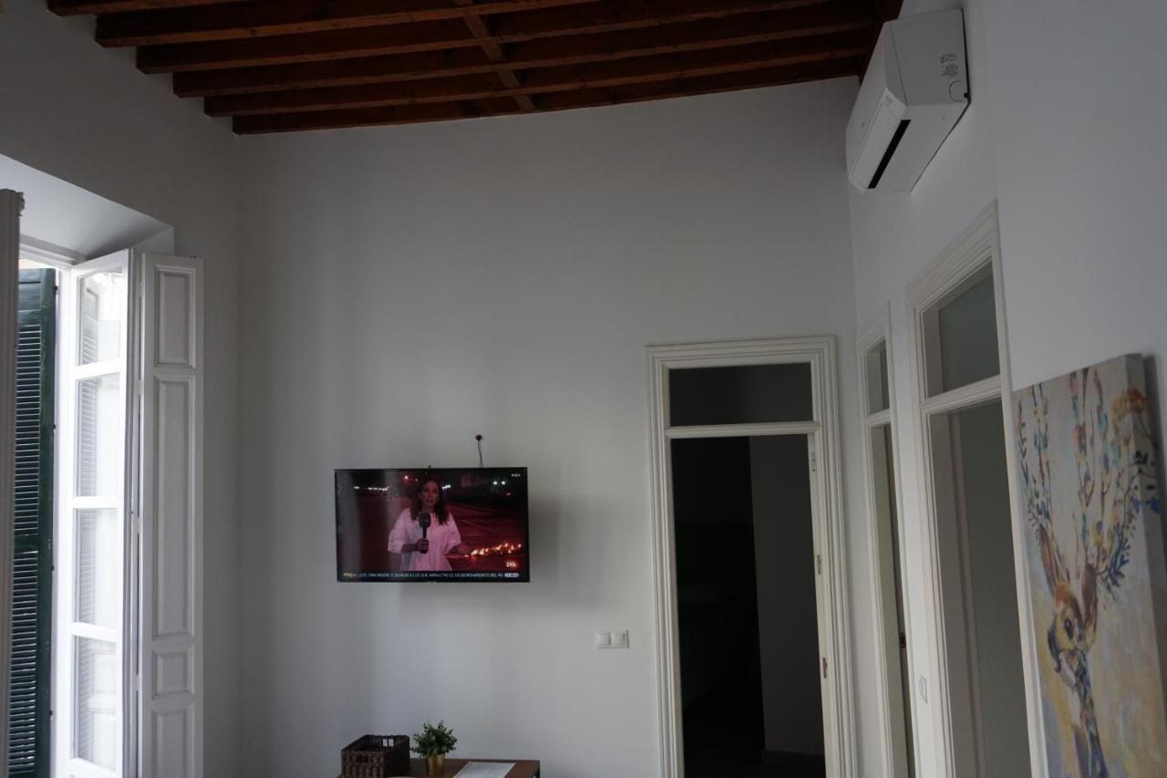 Apartamentos Mediterranea Centro Малага Экстерьер фото