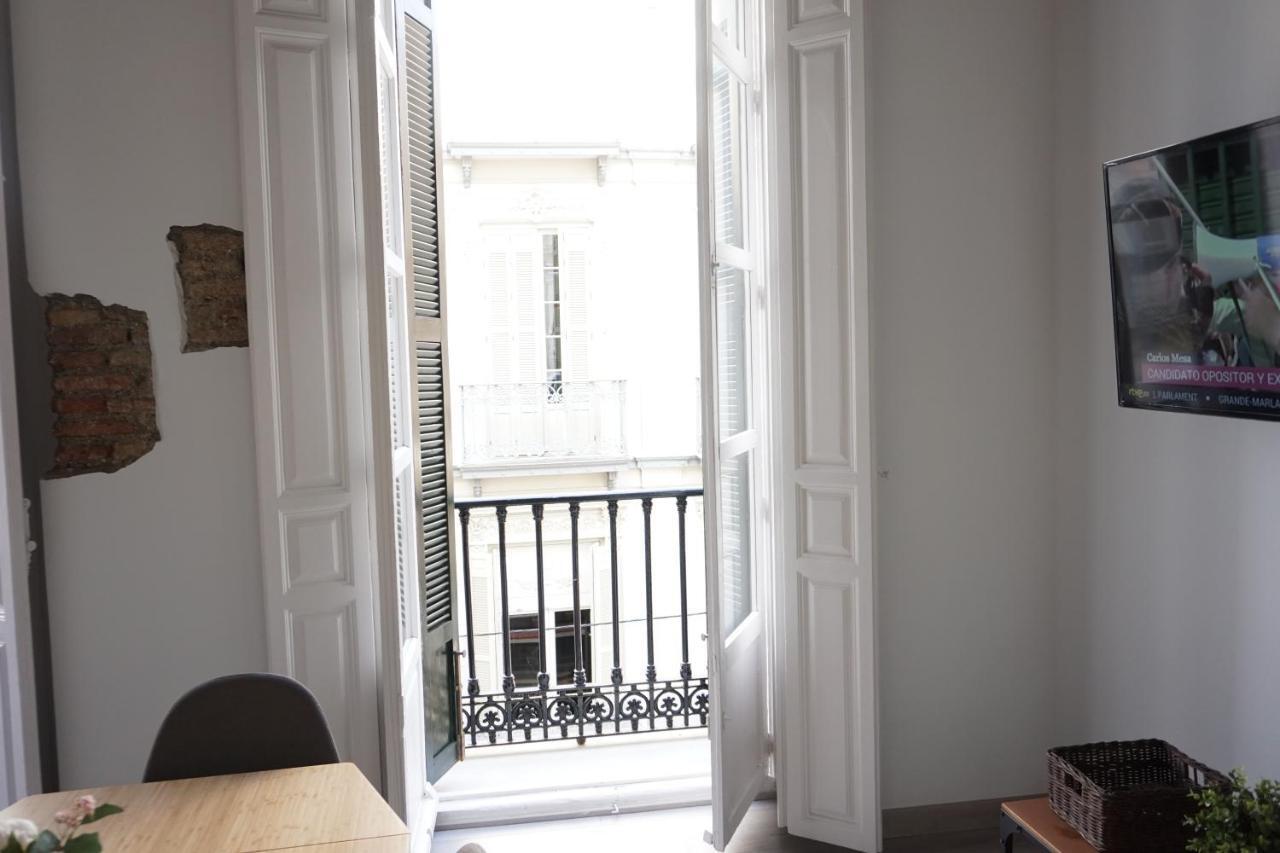 Apartamentos Mediterranea Centro Малага Экстерьер фото