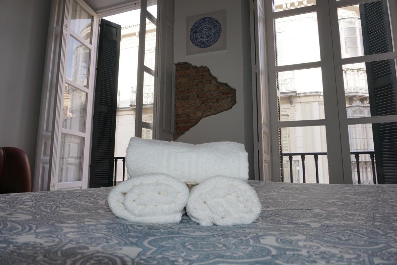 Apartamentos Mediterranea Centro Малага Экстерьер фото