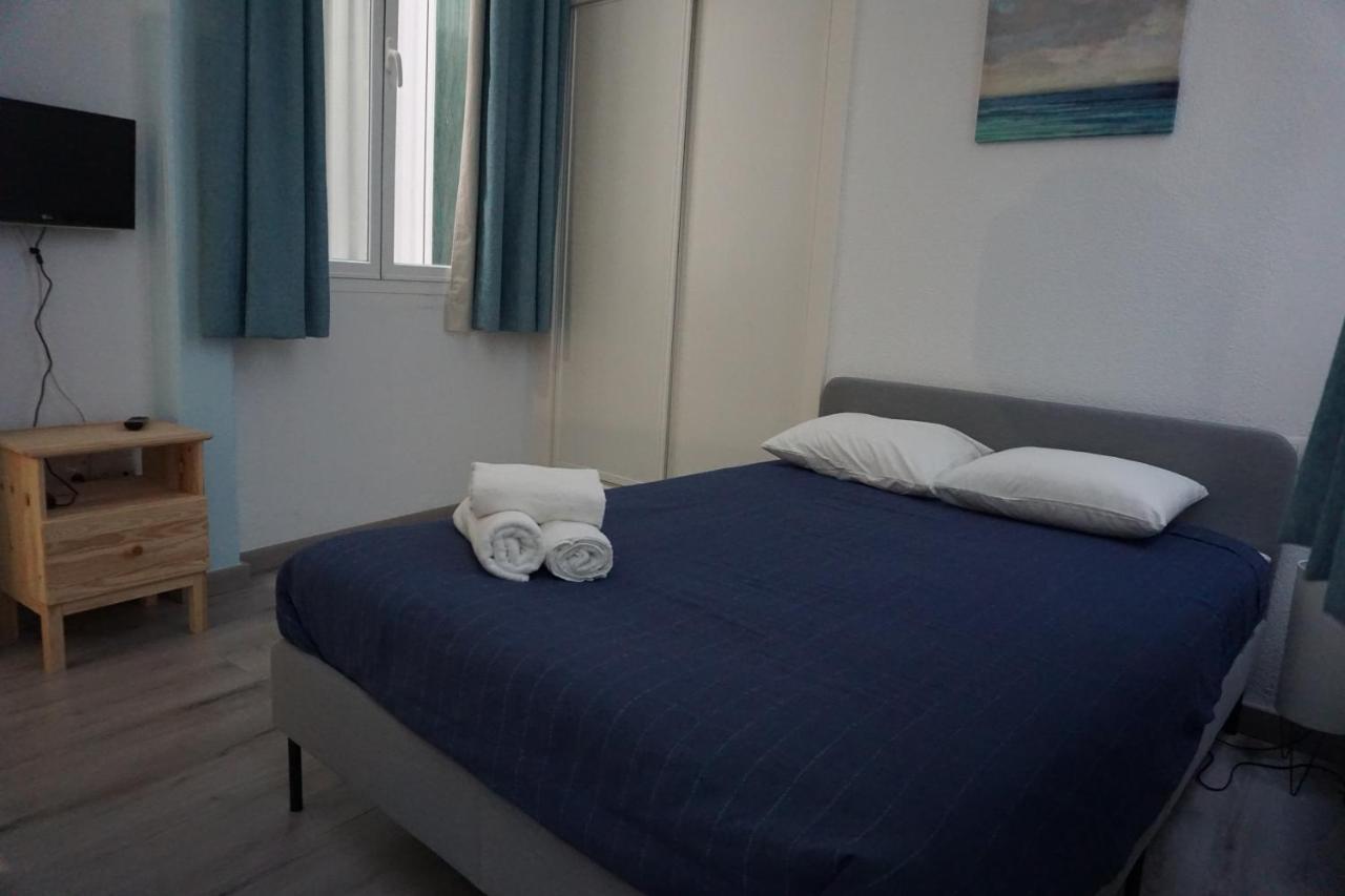 Apartamentos Mediterranea Centro Малага Экстерьер фото