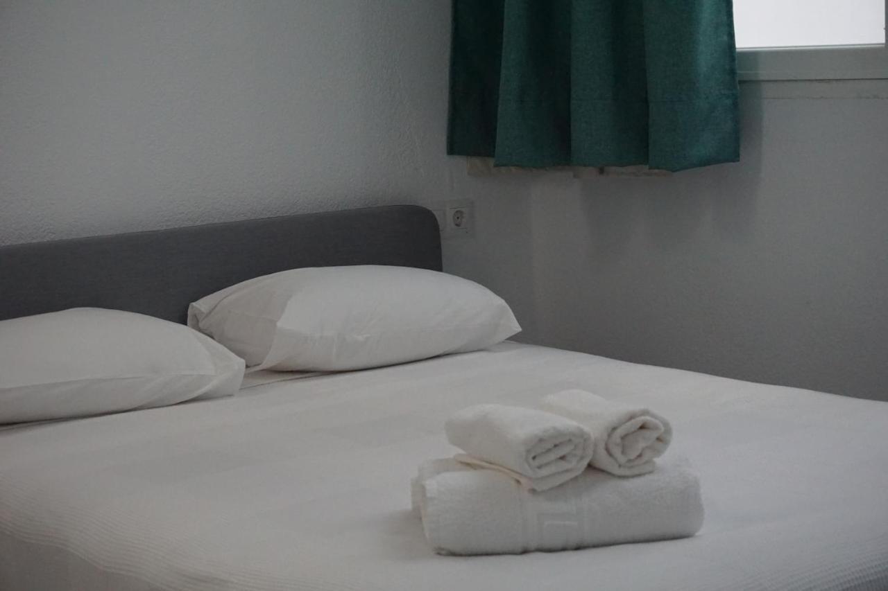Apartamentos Mediterranea Centro Малага Экстерьер фото