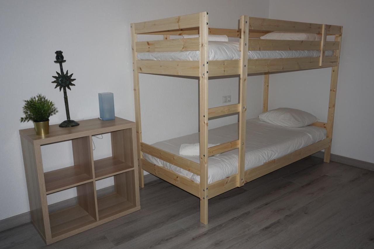 Apartamentos Mediterranea Centro Малага Экстерьер фото