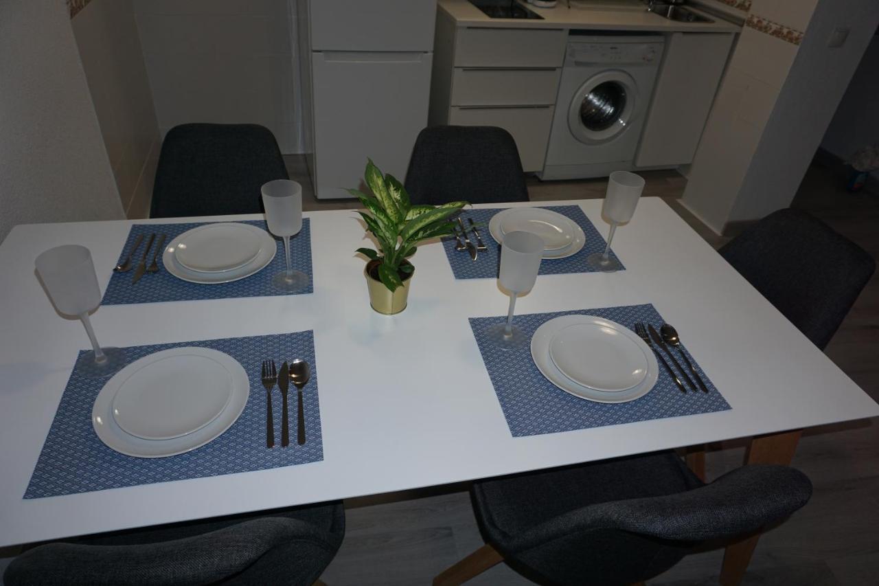 Apartamentos Mediterranea Centro Малага Экстерьер фото
