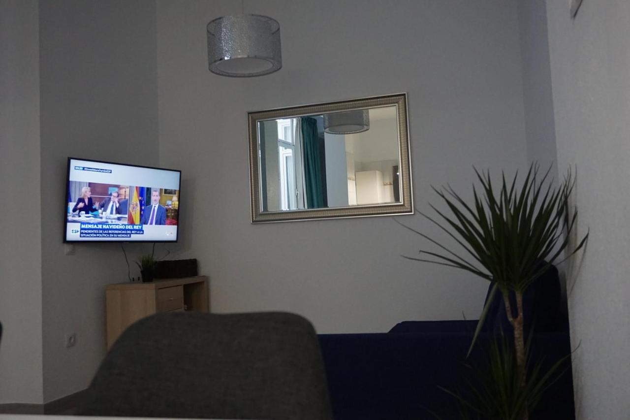 Apartamentos Mediterranea Centro Малага Экстерьер фото